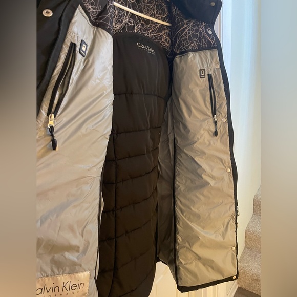 Calvin Klein Performance Winter Coat - Picture 9 of 9